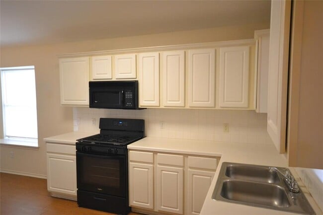 Photo - 3207 Picton Ct