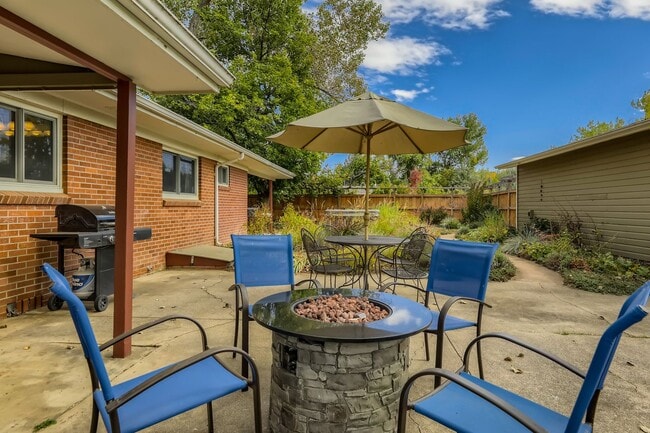 Photo - Authentic Boulder 3 BDR Mid-Century With Large Lot