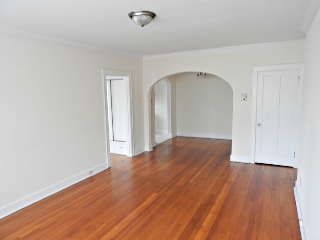 Photo - 1350 Edwards Road