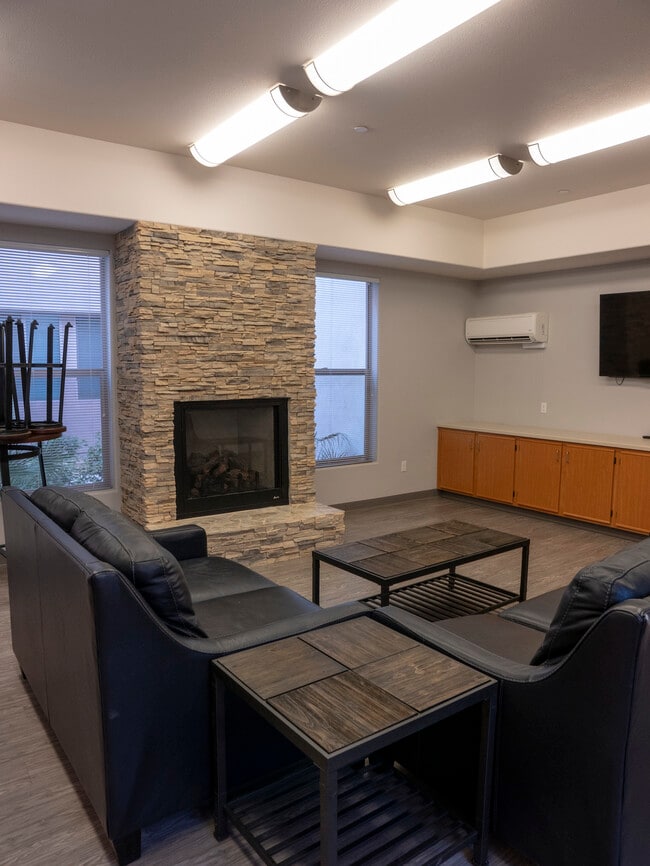 Worthington Square Apartments For Rent in Imperial, CA