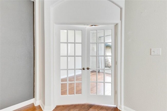 Photo - 1019 Horne Dr