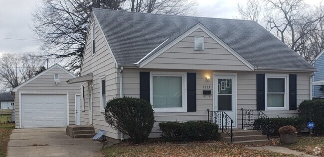 Building Photo - 2223 Carney Ave Rental