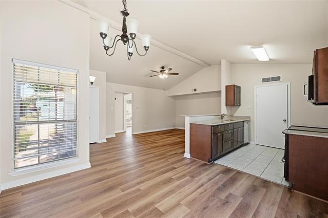 Photo - 4526 Carr St