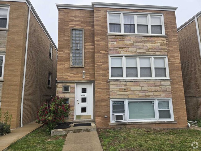 Building Photo - 6306 W Belmont Ave Rental