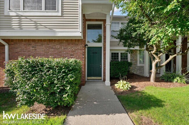 Photo - 56150 Chesapeake Trail Rental