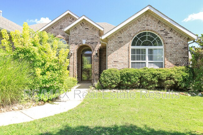 Photo - 3104 SW Tunica Ave