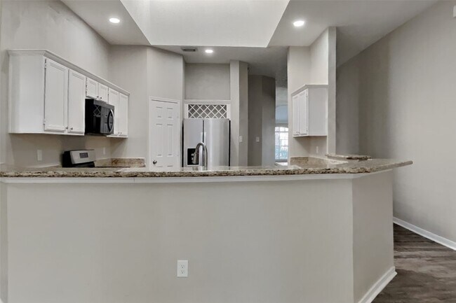 Photo - 20423 Drakewood Dr