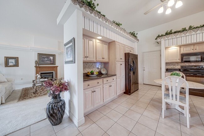 Photo - 3 Bed, 3 Bath Condo for Rent – Available August 10th
