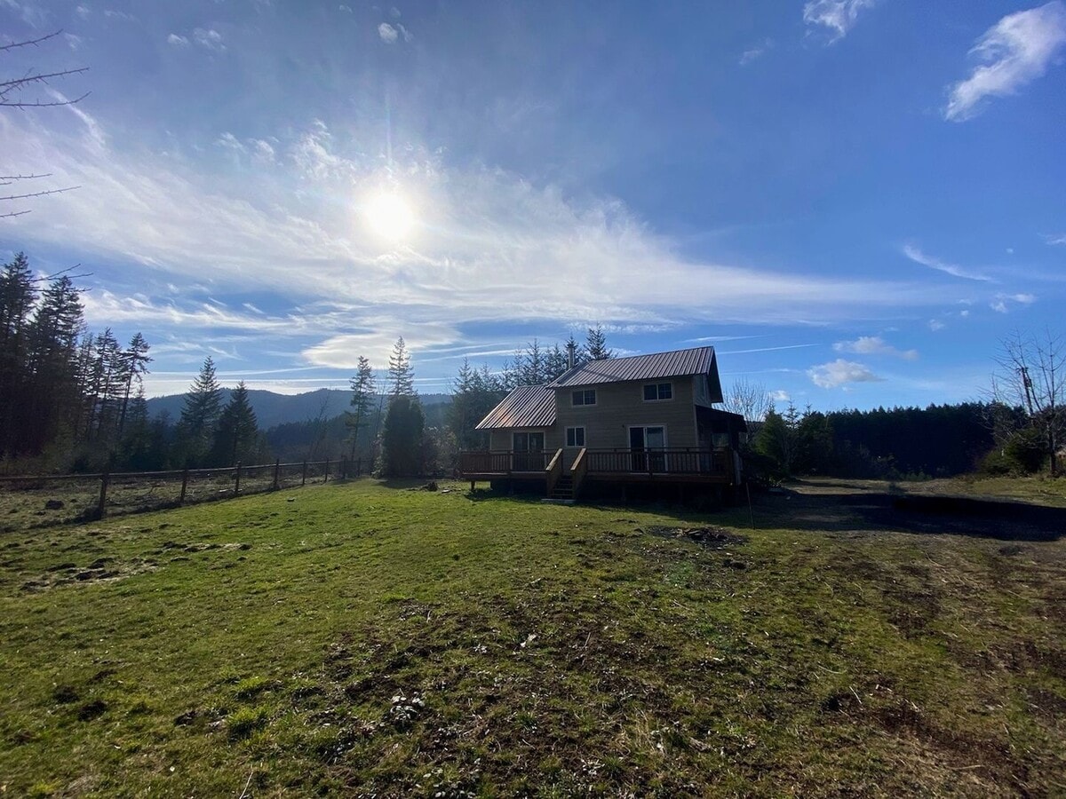 Photo - 2 Bedroom home with acreage for Rent | Carson, WA