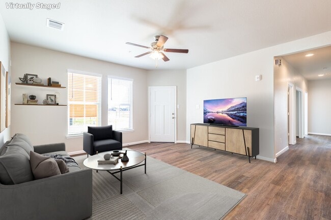 Photo - 135 Pk Pl Cir Unit B