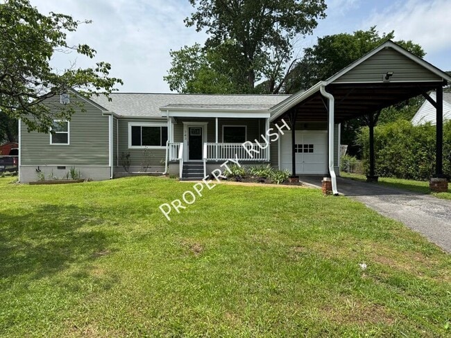 Photo - 743 Lanoir St House