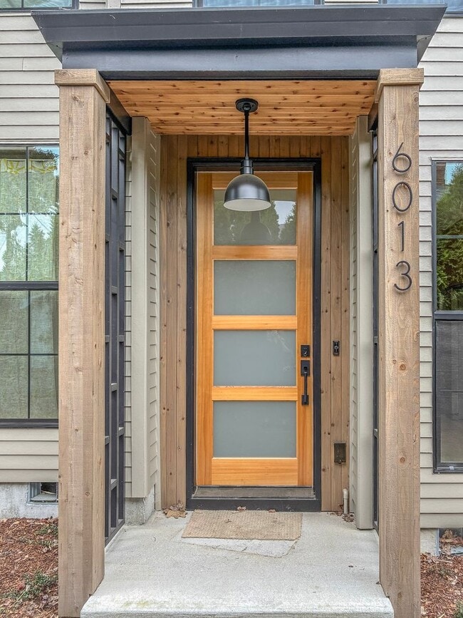 Building Photo - New Build in Concordia District** 2 Bedroom 2.5 Bathroom** Available Now