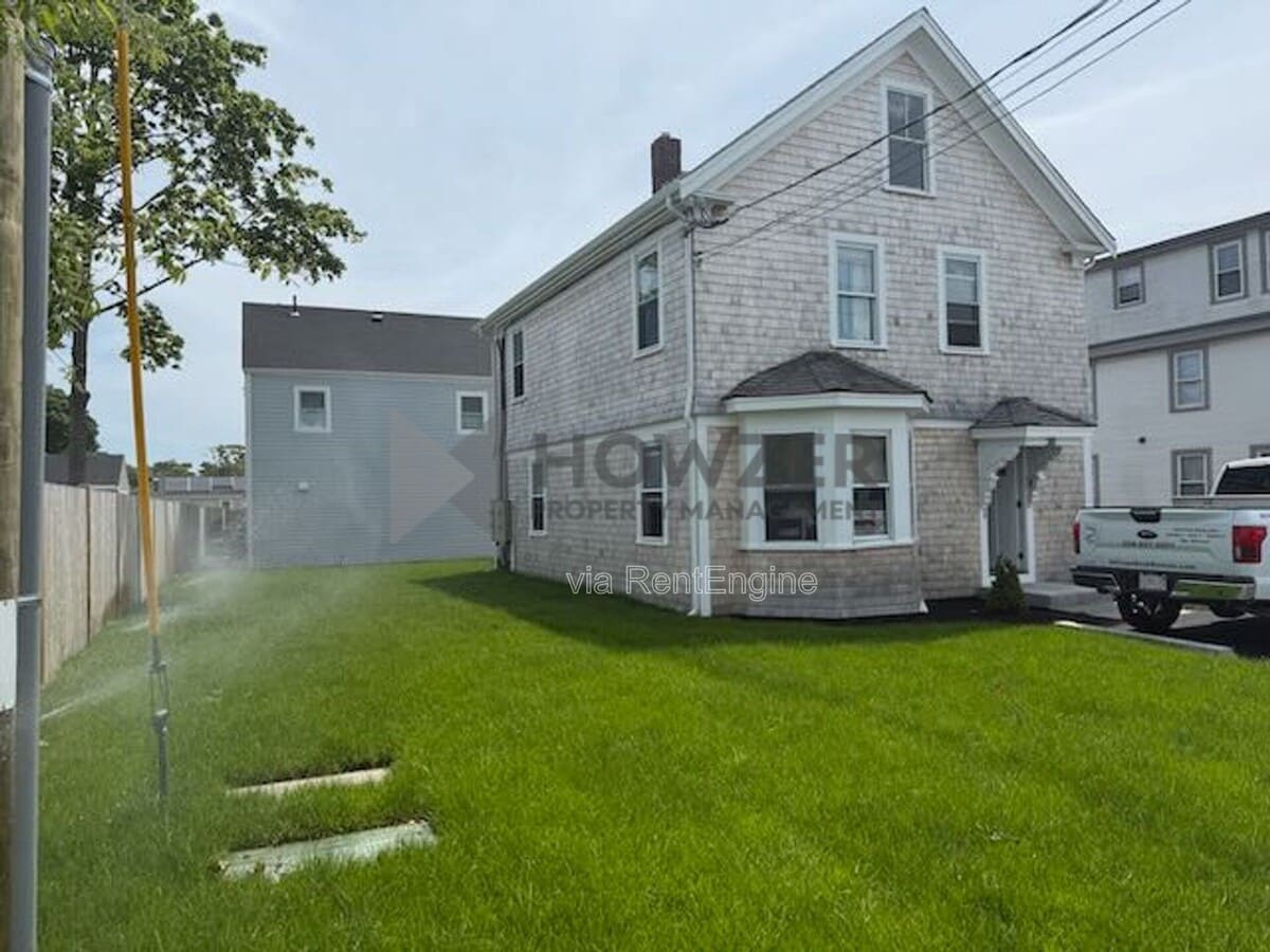 Photo - 50 Yarmouth Rd