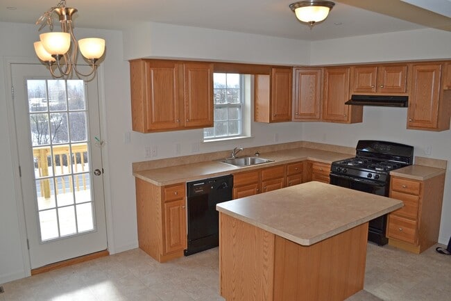 Photo - Fantastic Townhome - Pet Friendly (1 pet) with garage and NO MOWING!