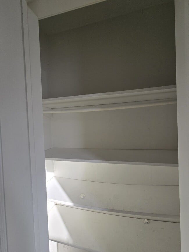 Photo - 1642 N Erie St