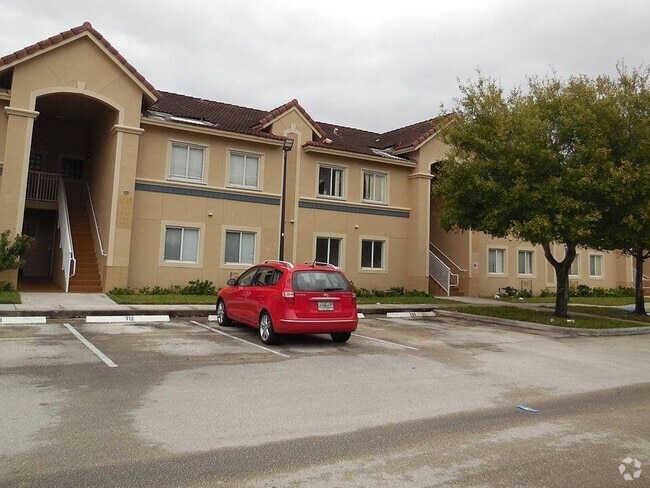 Building Photo - 1157 Golden Lakes Blvd Unit 1157 Golden Lakes Blvd #615 Rental