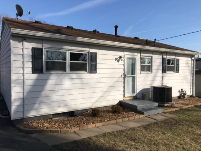 Photo - 3328 Welshire Dr