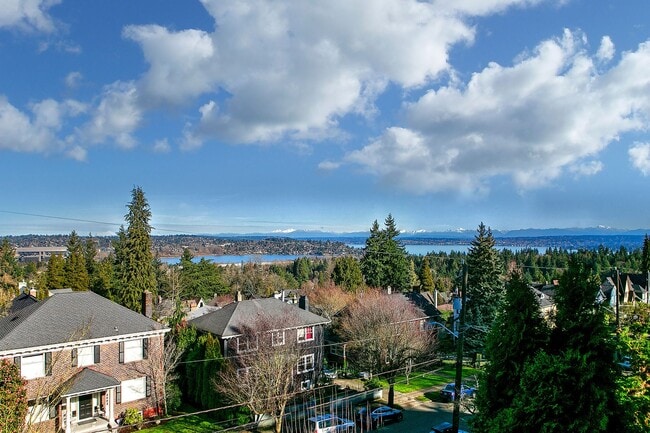 Photo - Capitol Hill View Home