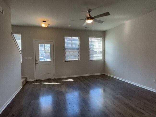 Photo - 1012 Berry Patch Cir