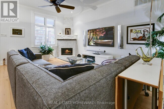 Photo - 55 Woodbine Ave