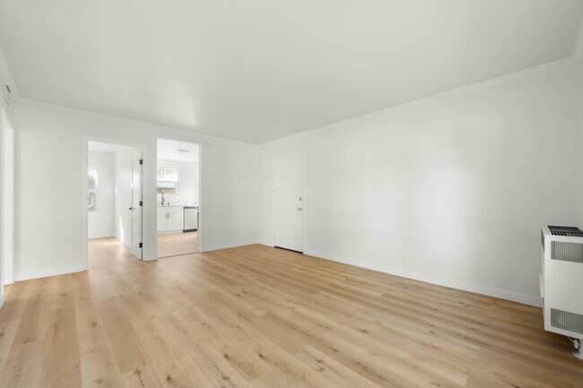 5846.5 W 88th St Unit 5846.5