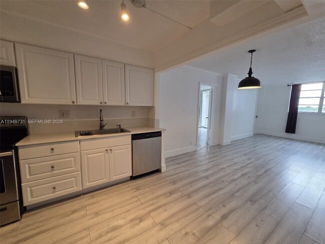 Photo - 2903 NE 163rd St Unit 405