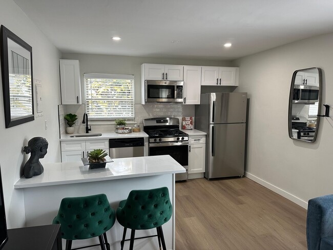 Lakeview Apartments