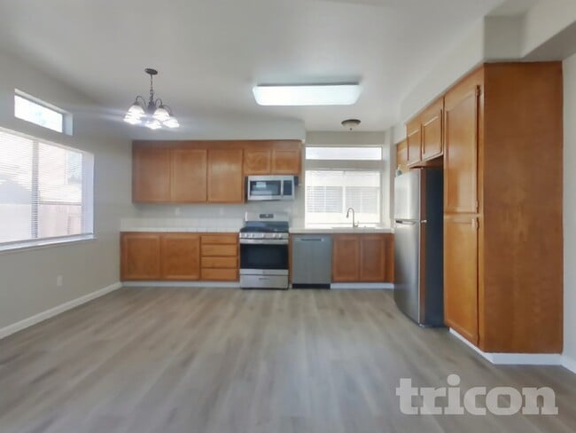 Photo - 301 Zachary Dr