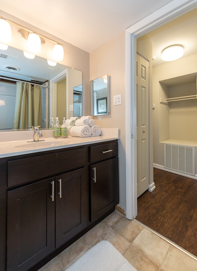 Renovated Bathroom - Carriage Club Apartments
