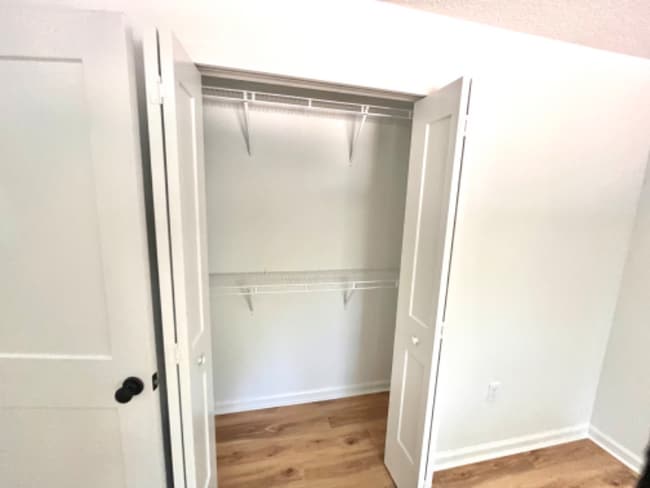 Photo - 615 Azalea Ln