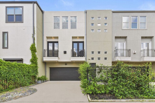 Ideal Location | Memorial Park Living & Ci... - Ideal Location | Memorial Park Living & Ci... House