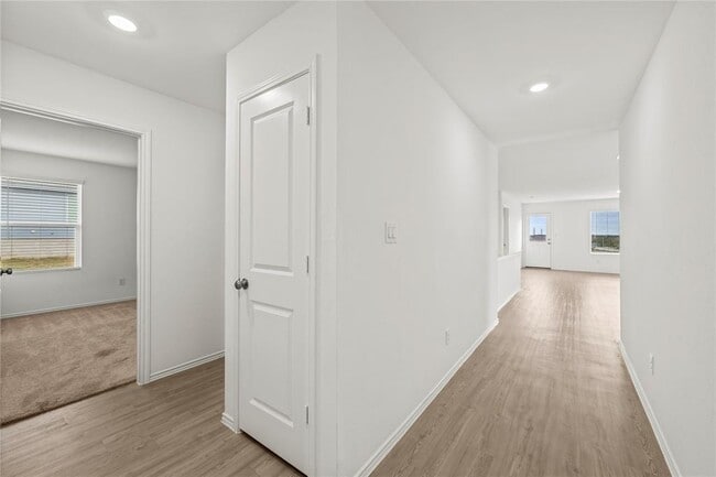 Photo - 11200 Loch Erie Cv