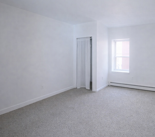 Photo - 24 Saint Cyprians Pl Unidad 4B