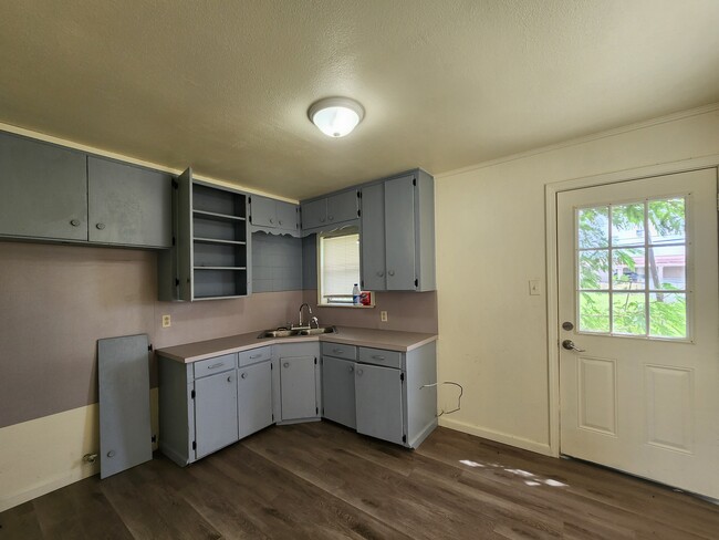 Photo - 2901 Frederick Dr
