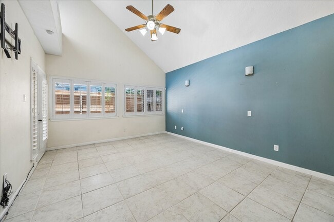 14638 S Hearthstone Green Dr