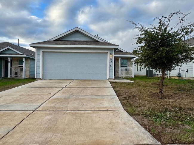 NORTHEAST CROSSING - NORTHEAST CROSSING House