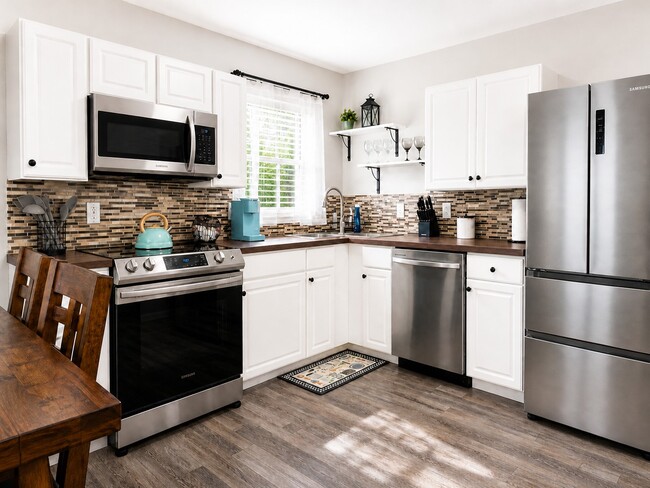 Photo - 11 Regency Ln