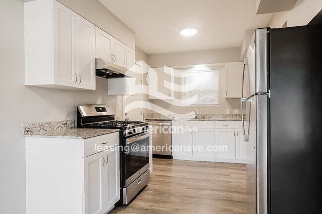 Photo - 143 W 50th Pl N