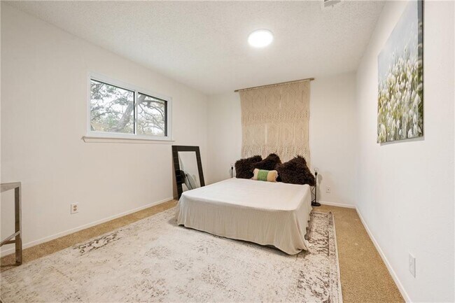 Photo - 3318 Harpers Ferry Ln