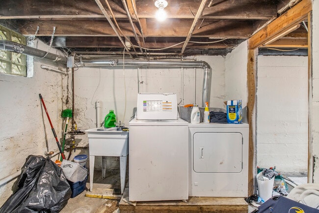 Photo - 852 Brookwood-