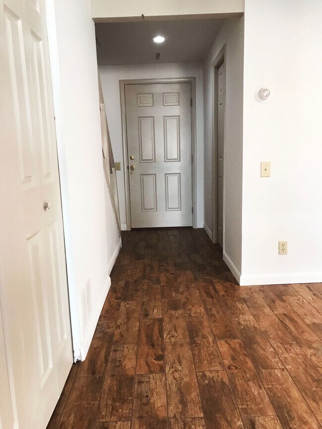 Hampton Estates Townhomes For Rent in Liverpool, NY