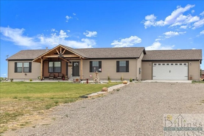 Huntley 3b2ba - 2car garage + plenty of dr... - Huntley 3b2ba - 2car garage + plenty of dr... Casa