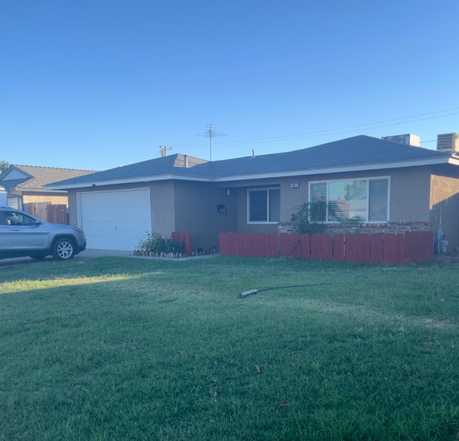 Building Photo - 441 W Burlwood Ln