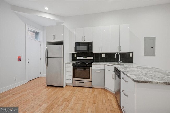 Photo - 629 N 32nd St