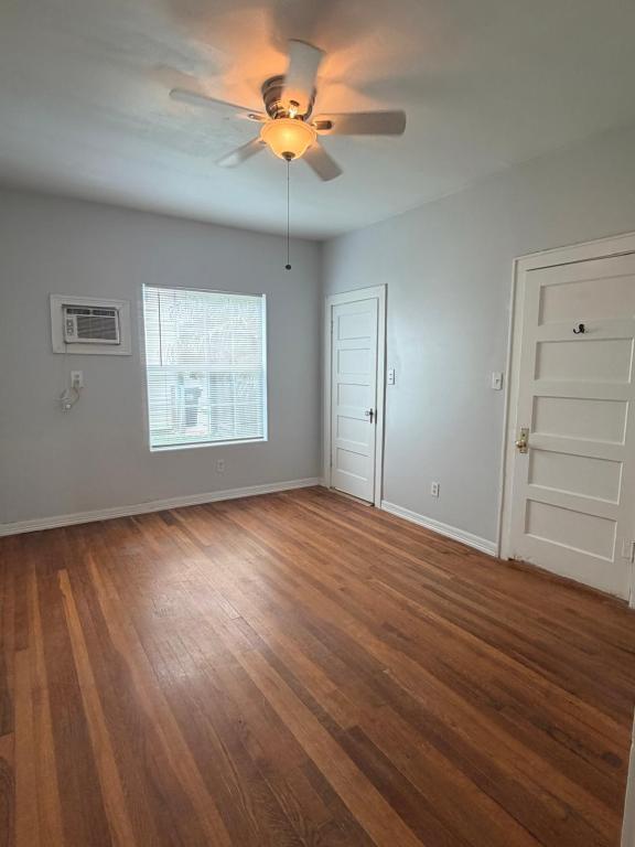 Photo - 101 W 8th St
