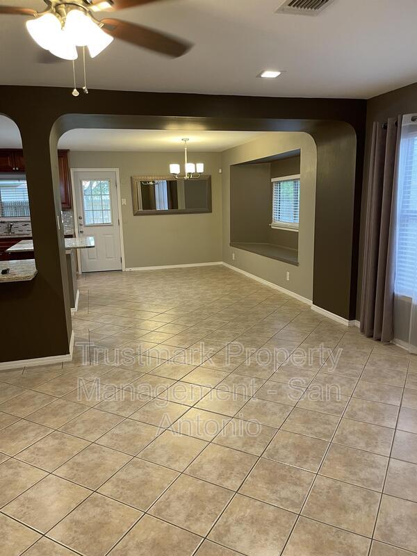 Photo - 8335 Bent Meadow Dr