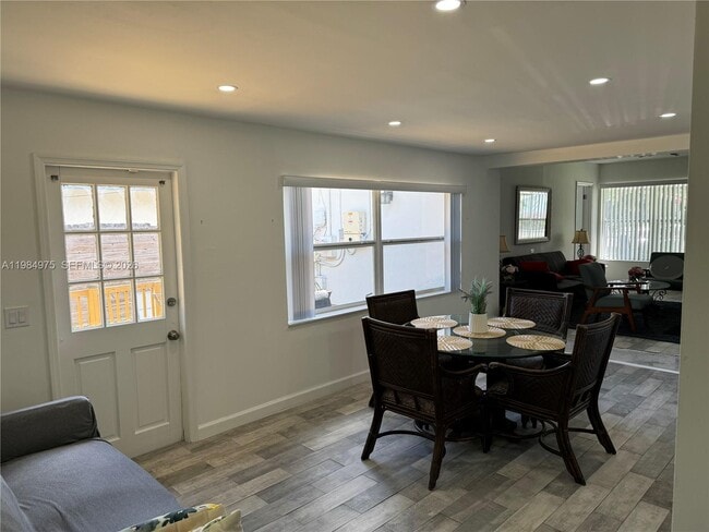 Photo - 2247 Jackson St