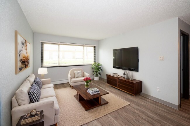 Photo - Meadow Park Apartments