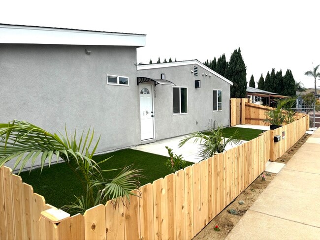 Photo - 3539-41 Luna Ave Unit 3539 Luna Avenue