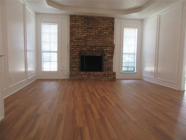 Photo - 808 Woodway Ln